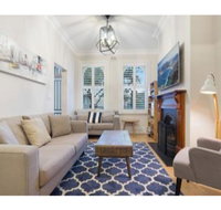 Elegant Renovated Terrace Close To City - Accommodation Port Hedland