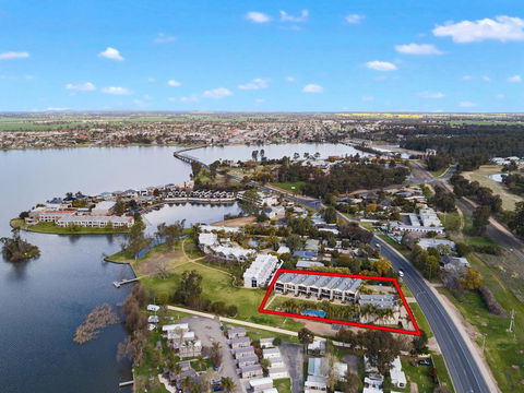 ELSINOR Townhouse 3 Mulwala - Accommodation Port Hedland 3