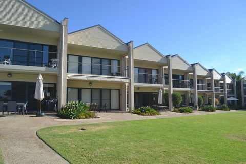 ELSINOR Townhouse 8 Mulwala - Accommodation Port Hedland 1