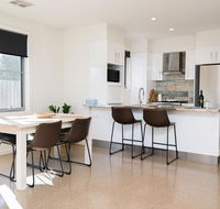 Endsleigh II - Cosy 2 Bedroom Villa Free Wifi Near CBD - Accommodation Port Hedland