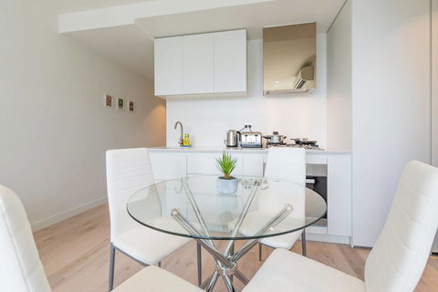 EQ Tower Luxury 1 Bedroom Central Melbourne - Accommodation Port Hedland 3