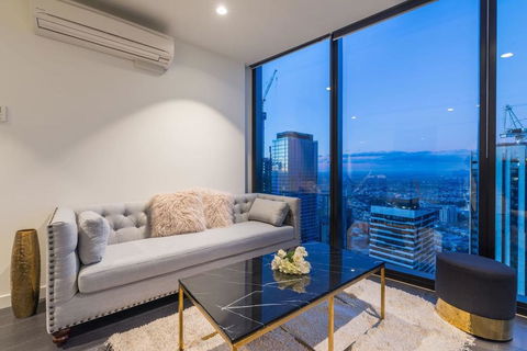 EQ Tower Luxury 2 Bedroom Skyline CBD Apartment - Accommodation Port Hedland 1