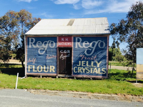 Eureka Hotel / Rainbow Brewery - Accommodation Port Hedland 2