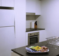 Executively Styled 2 Bed 2 Bath Perfect Location - Accommodation Port Hedland