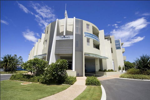 EXTRA LARGE 2 Bed Apartment - 3 Pools And Spa - Mountain View - BEACHFRONT LOCATION CABARITA BEACH - Accommodation Port Hedland 1