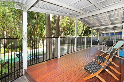 FABULOUS HOLIDAY HIDEAWAY - COOLUM BEACH - Accommodation Port Hedland 1