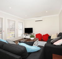 Fairways - 10 Mins to Hyams Beach - Accommodation Port Hedland