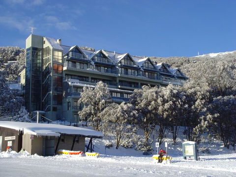 Falls Creek Country Club - Accommodation Port Hedland 2