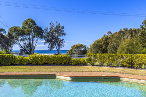 Fathoms 8 - Mollymook - Accommodation Port Hedland 2