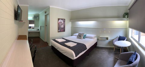 Finley Country Club Hotel Motel - Accommodation Port Hedland 3