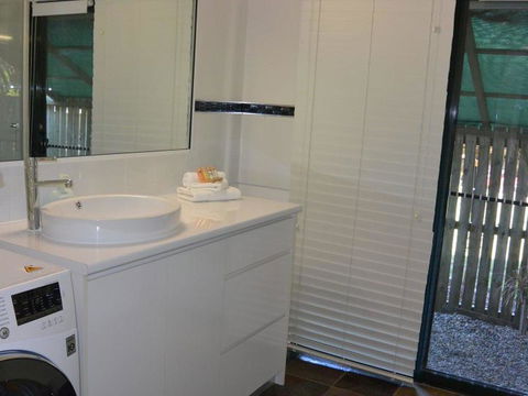 Fish's Shack - Accommodation Port Hedland 2