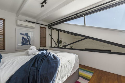 Fitzroy Converted Warehouse Penthouse - Accommodation Port Hedland 3