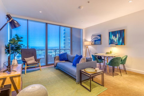 Flying Views Over The CBD, Free Parking, Pool, Sauna, Wifi - Accommodation Port Hedland 0