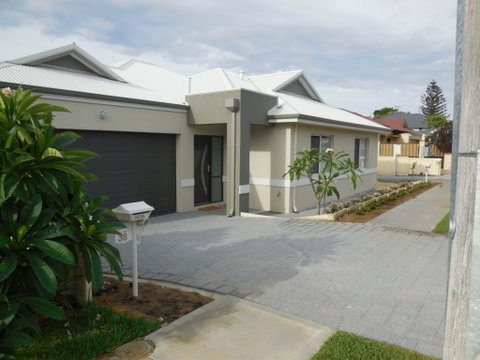 Frangipani Villa Innaloo - Accommodation Port Hedland 2