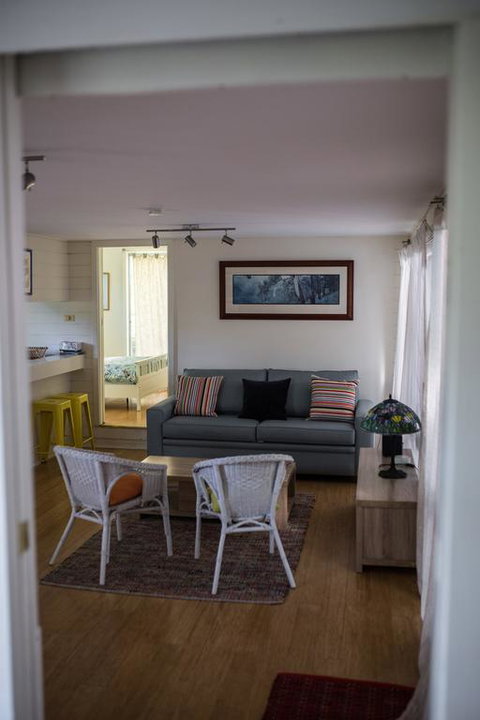 Funky Flat On Acreage - Accommodation Port Hedland 3