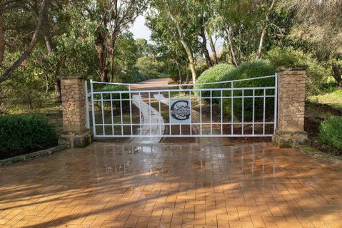 Garden Pavilion - Art House Yallingup - Accommodation Port Hedland 1
