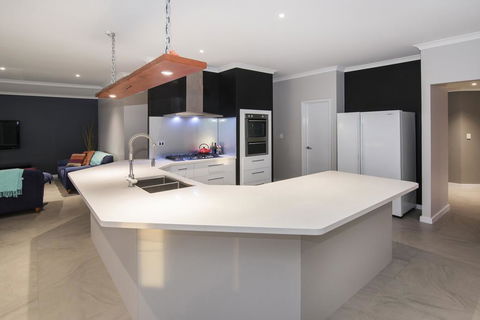 Geographe House - Accommodation Port Hedland 2