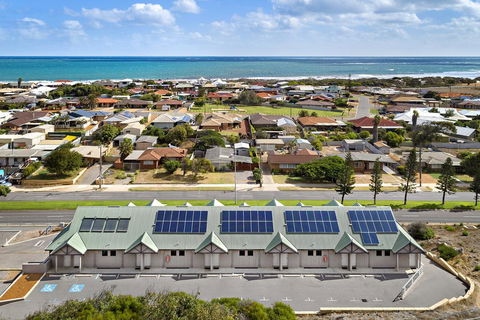 Geraldton Motor Inn - Accommodation Port Hedland 1
