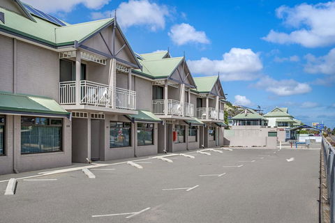 Geraldton Motor Inn - Accommodation Port Hedland 0
