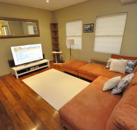 Glebe Self-Contained Modern One-Bedroom Apartment 47ROS - Accommodation Port Hedland