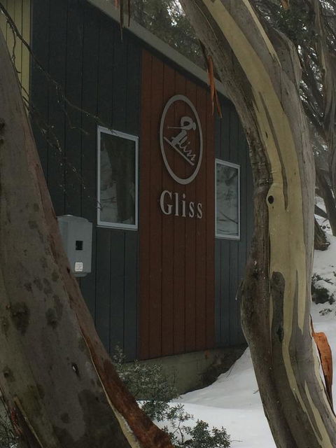 Gliss Ski Club - Accommodation Port Hedland 0