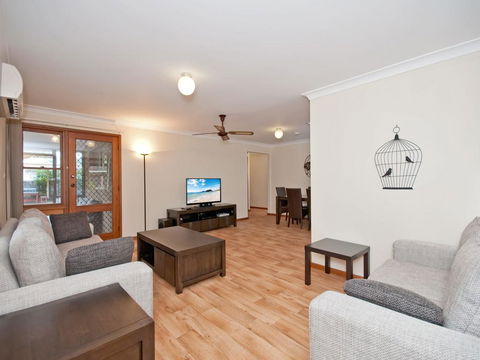 Government Road, 27, Skippers Rest - Accommodation Port Hedland 0