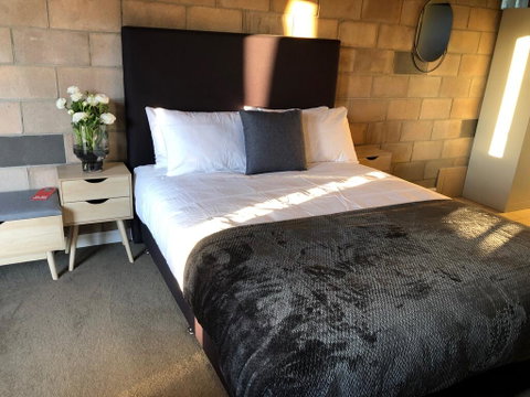 Granite Belt Cabins - Accommodation Port Hedland 1