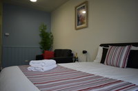 Hamilton Lakeside Motel