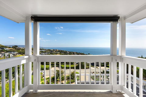 Hampton's Retreat Family Friendly, Water Views, Close To Beach With Heated Pool - Accommodation Port Hedland 2