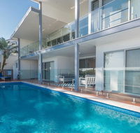 Hamptons Coastline Retreat- Waterfront with a Heated Pool - Accommodation Port Hedland