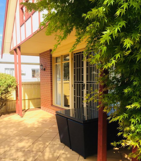 Heart Of Geelong Entire Townhouse Sleeps 8 - Accommodation Port Hedland 3