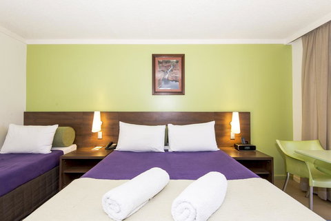 Hedland Hotel - Accommodation Port Hedland 2