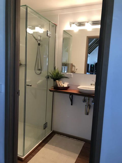 Hetos Hut - Accommodation Port Hedland 0