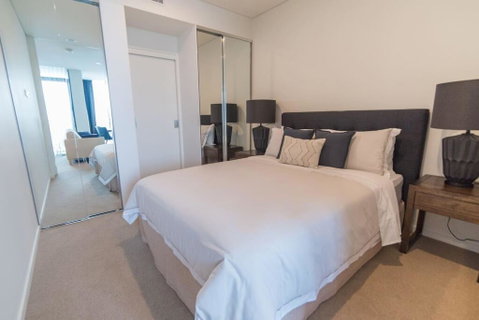 High End Living In Brisbane City - Accommodation Port Hedland 2