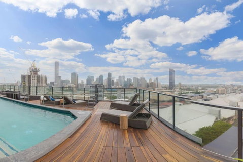 High End Living In Brisbane City - Accommodation Port Hedland 1