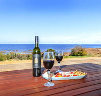 High Tide - Wallaroo Beachfront Property - Pet-Friendly - Accommodation Port Hedland