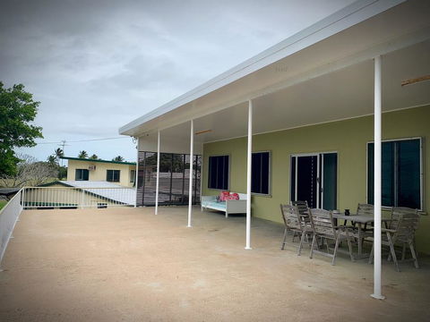 Holiday Rental - Huge House With Beach Views - Accommodation Port Hedland 2