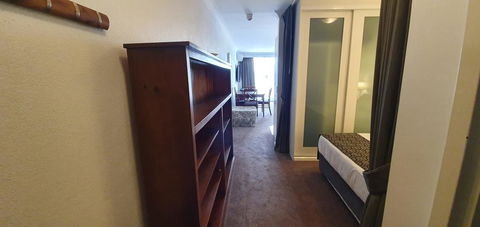 Horizons 208 - Lake Jindabyne Waterfront - Accommodation Port Hedland 2