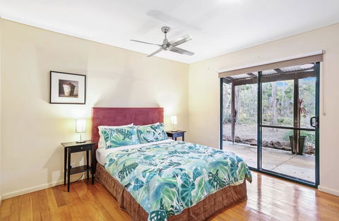 Island Brook Estate Winery And Chalets - Accommodation Port Hedland 3