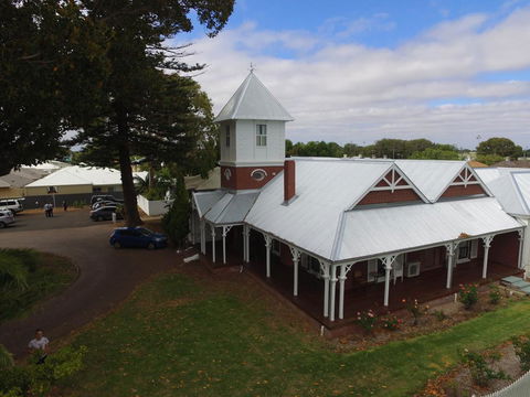 Ithaca 1896 Manor - Accommodation Port Hedland 0