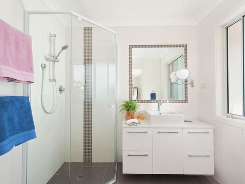 Jacaranda Blue @ Corlette - Accommodation Port Hedland 1