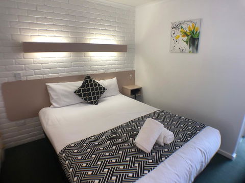 Jacaranda Place Motor Inn - Accommodation Port Hedland 2