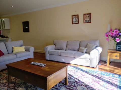 Johnstone Terrace - Accommodation Port Hedland 2