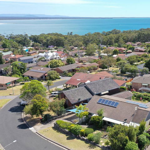 JUST-4-YOU! Amazing Sea Views, WIFI, Fullly Air-conditioned, King Bed - Accommodation Port Hedland 3