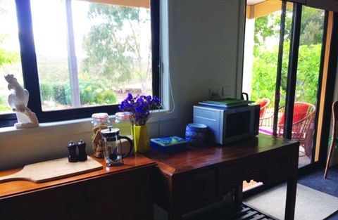 Kangaroo Hill Studio - Accommodation Port Hedland 0