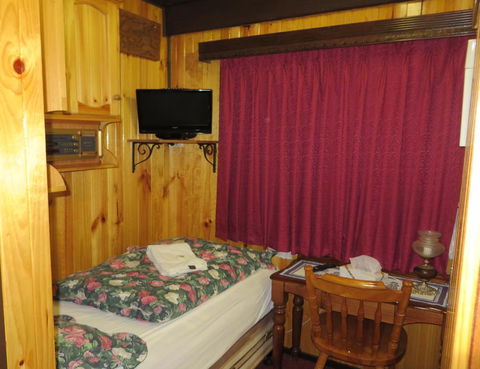 Karelia Alpine Lodge - Accommodation Port Hedland 1