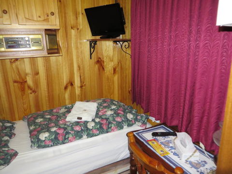 Karelia Alpine Lodge - Accommodation Port Hedland 2