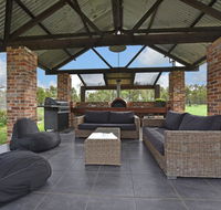 Kelman Cottage - tucked away with pool  native wildlife - Accommodation Port Hedland