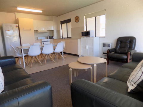 Kirwan Apartments 47 - Accommodation Port Hedland 3