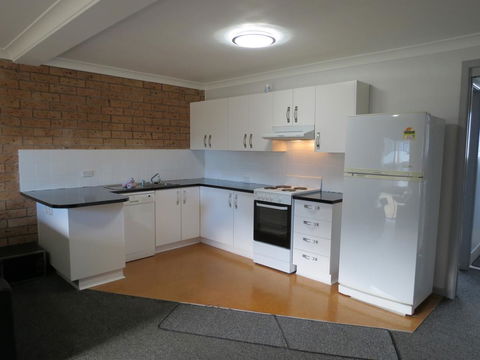Kirwan Gardens 4 - Accommodation Port Hedland 1